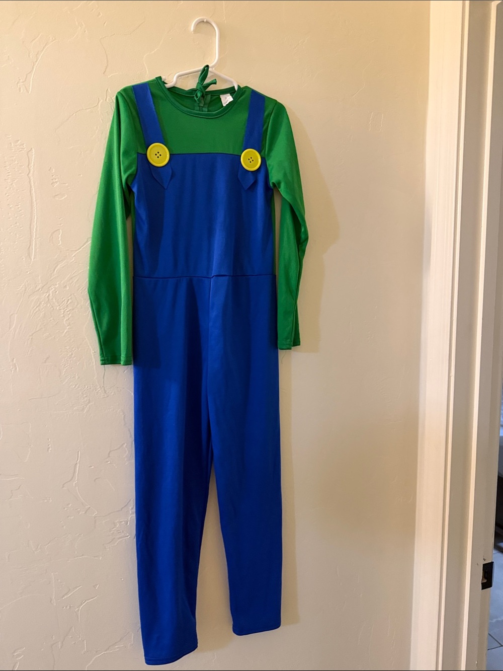 Kids Luigiโs Costume